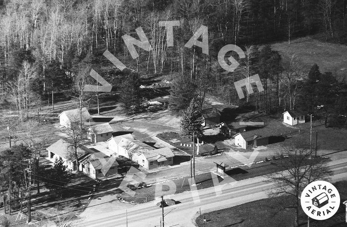 Brentwood Lodging (Ternes Motel) - 1993 Aerial